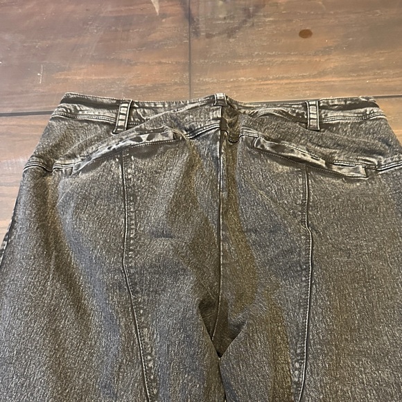 Stylish Black Women's Jeans - Picture 6 of 7